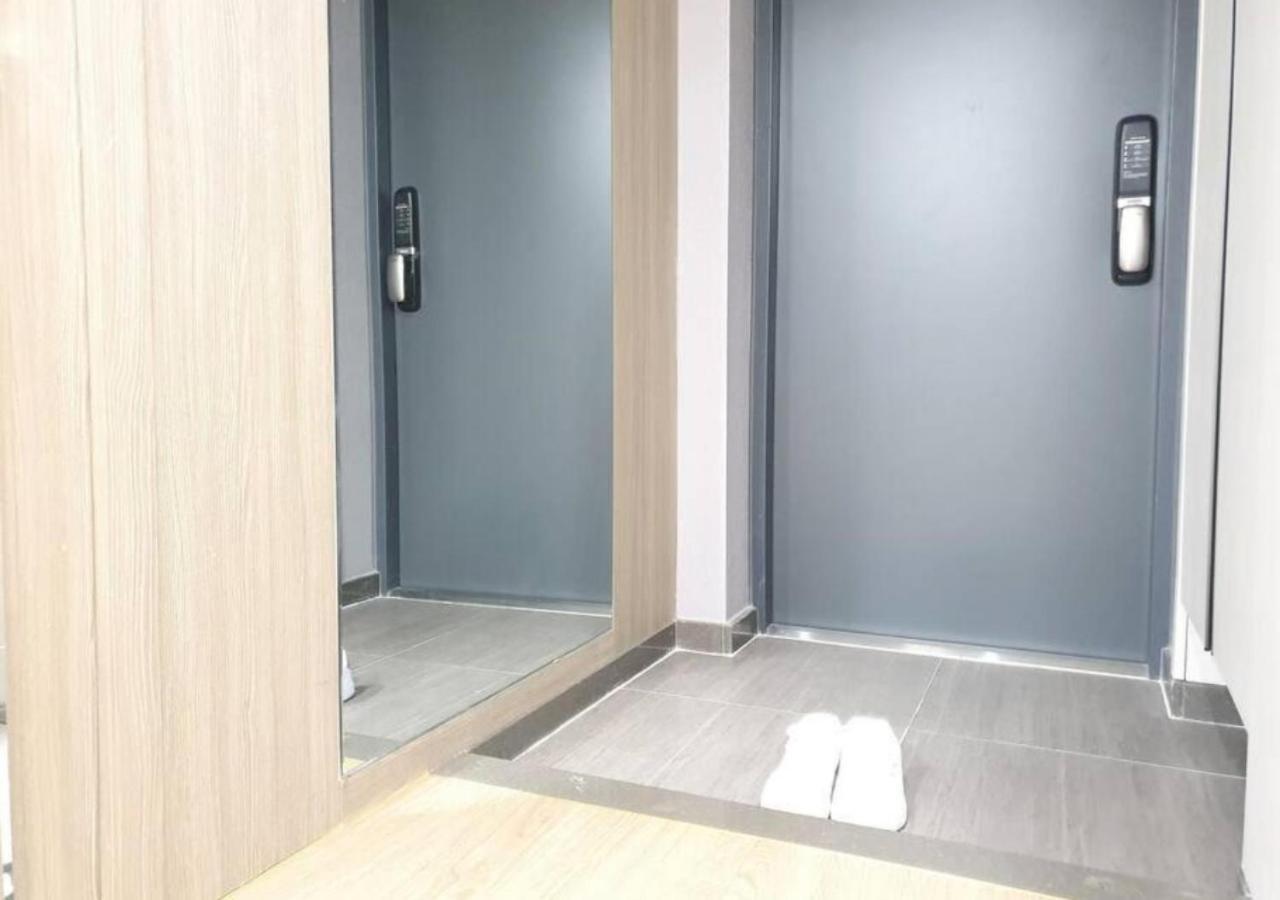 Holiday Apt Gwangan Beach Пусан Екстериор снимка